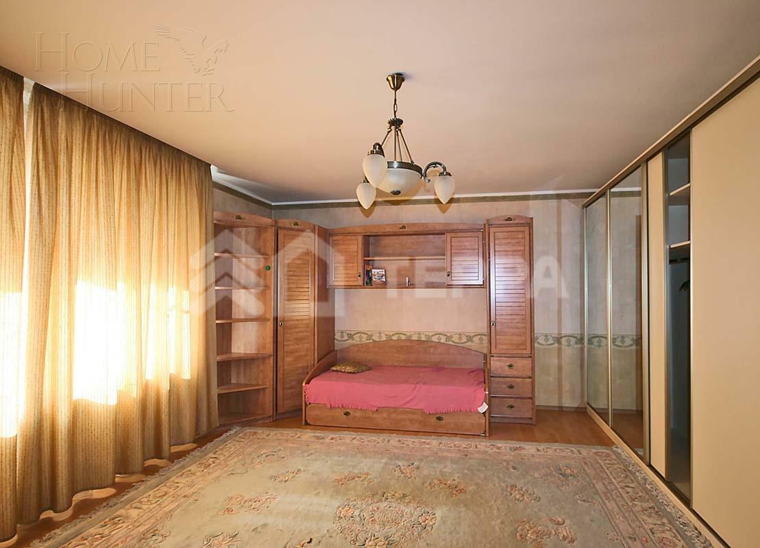 2-этажный коттедж 900 м² с отделкой