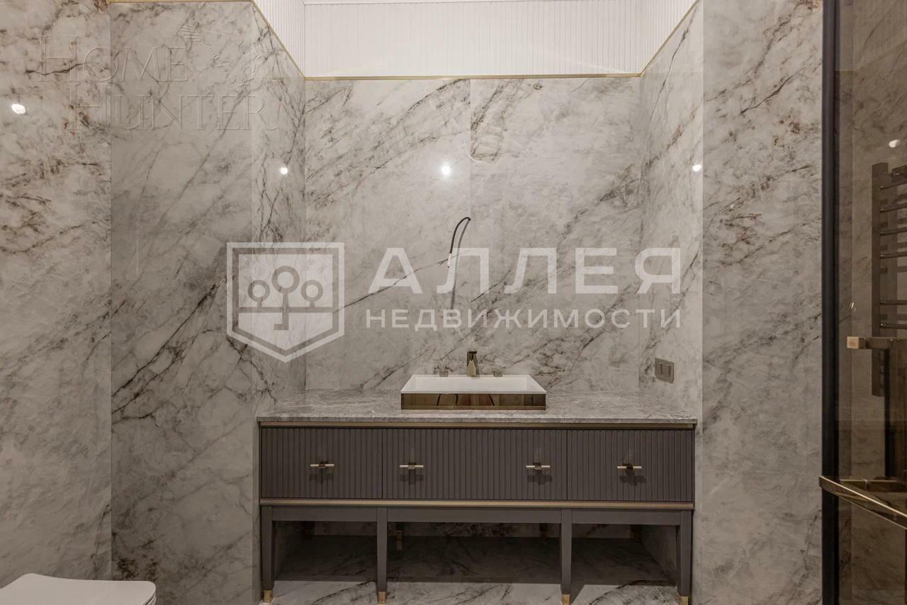 2-этажный коттедж 700 м² с отделкой