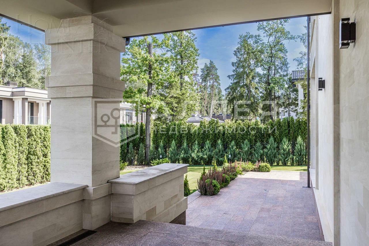 2-этажный коттедж 700 м² с отделкой