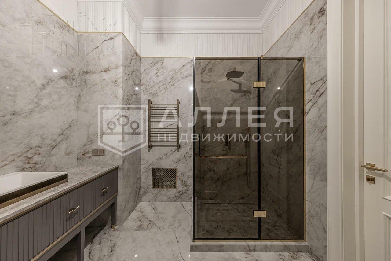 2-этажный коттедж 700 м² с отделкой