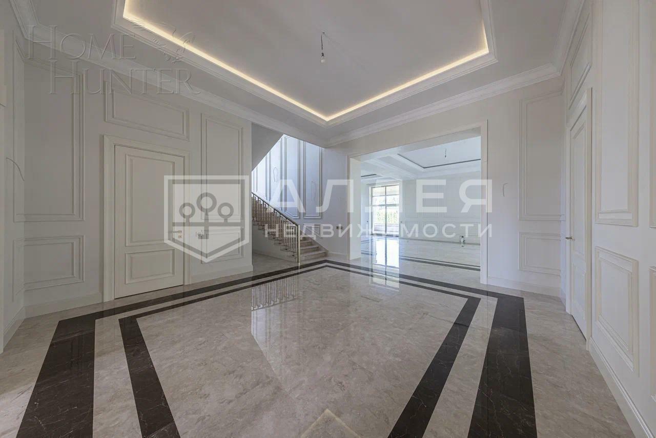 2-этажный коттедж 700 м² с отделкой