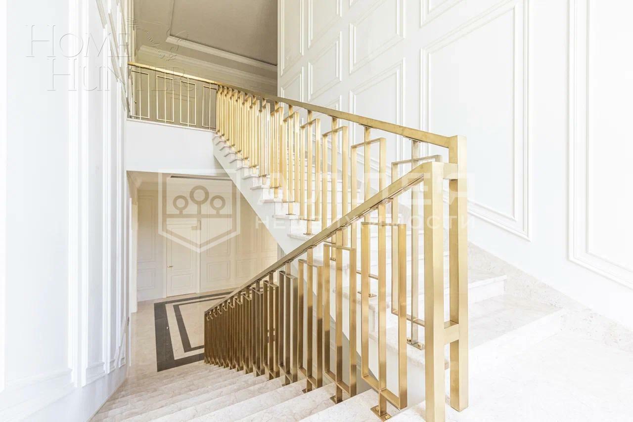 2-этажный коттедж 700 м² с отделкой