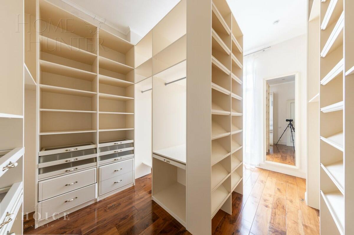 2-этажный коттедж 959 м² с отделкой