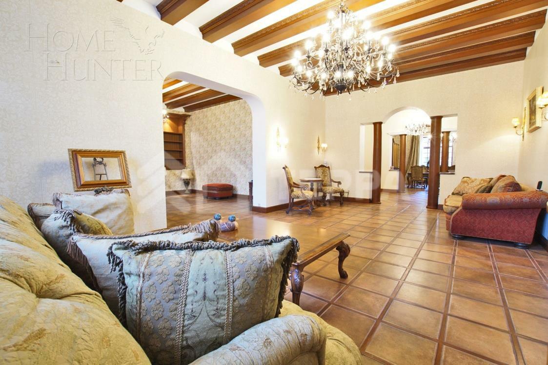 2-этажный коттедж 1 100 м² с отделкой