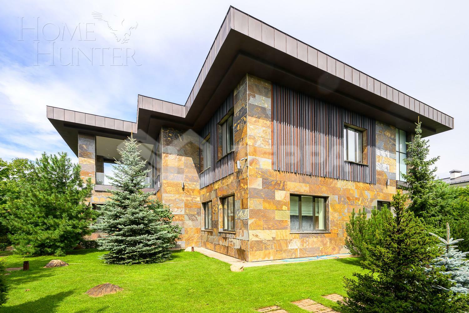 2-этажный коттедж 1 365 м² с отделкой