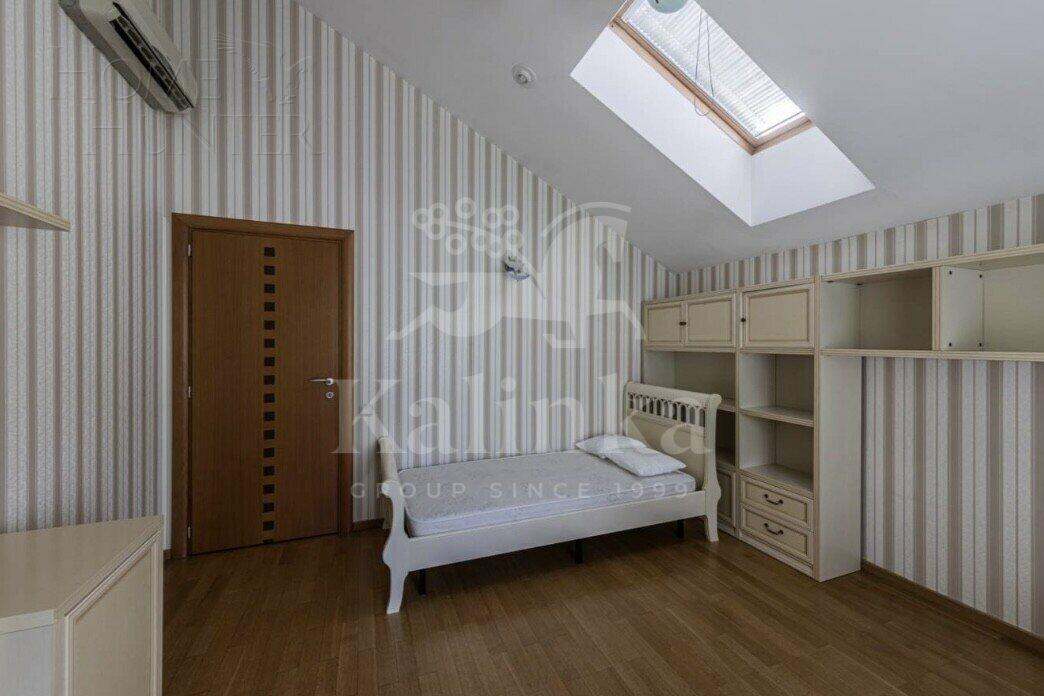 2-этажный коттедж 450 м² с отделкой