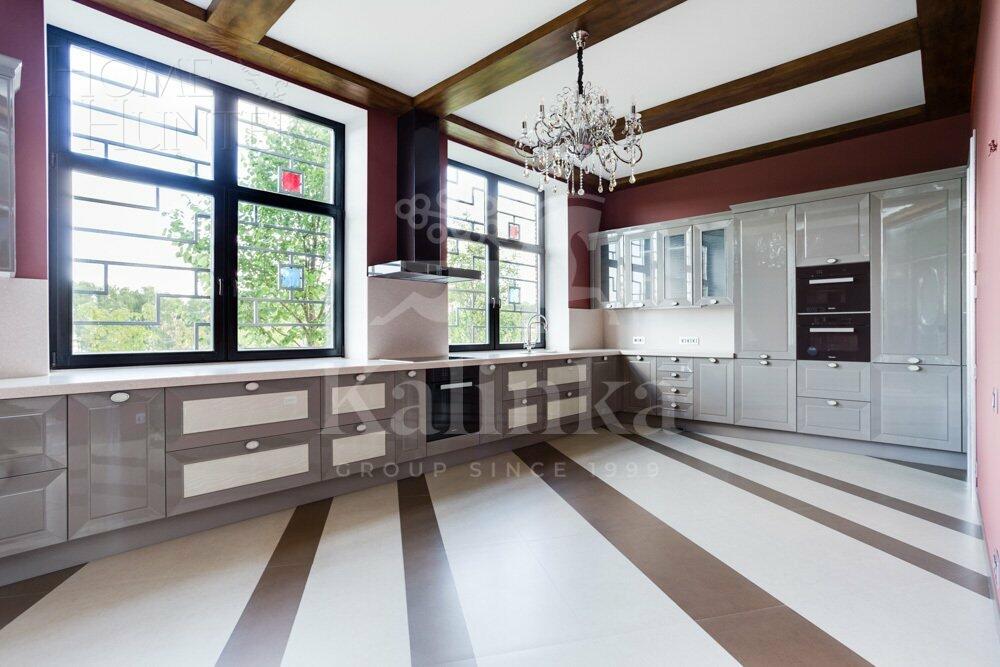 2-этажный коттедж 745 м² с отделкой