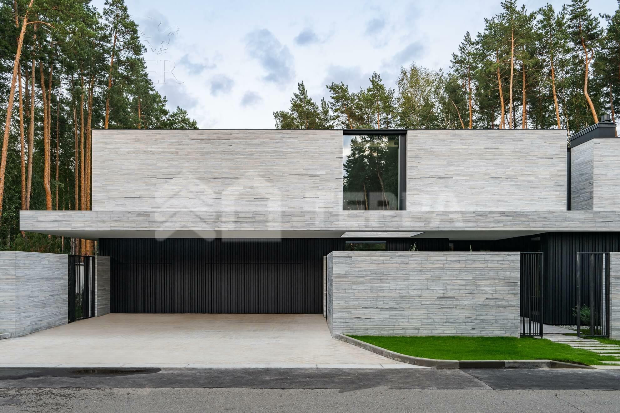 2-этажный коттедж 1 050 м² без отделки