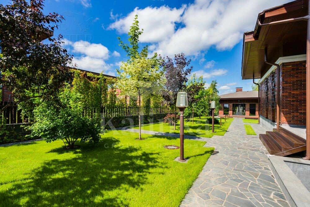 2-этажный коттедж 745 м² с отделкой