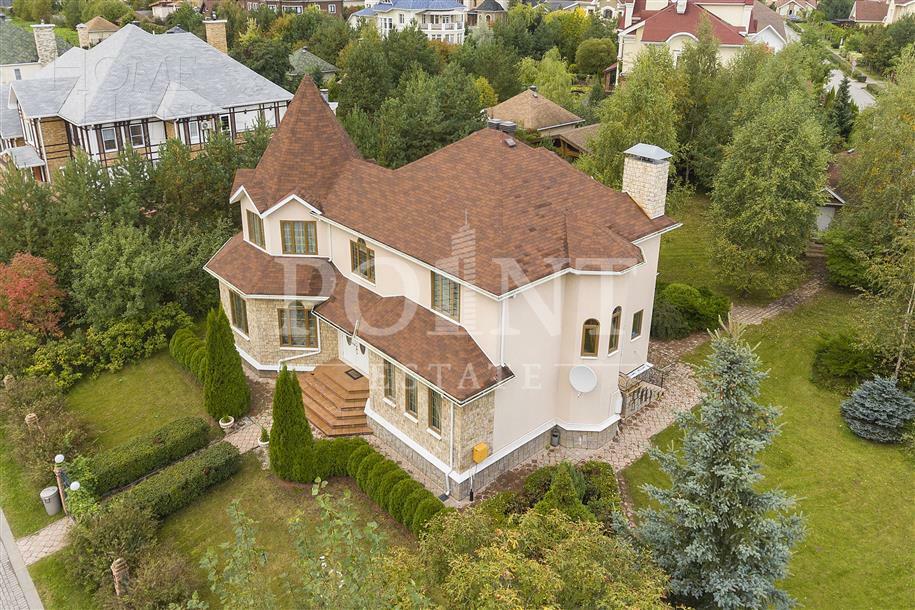 2-этажный коттедж 550 м² с отделкой