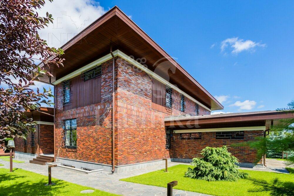 2-этажный коттедж 745 м² с отделкой