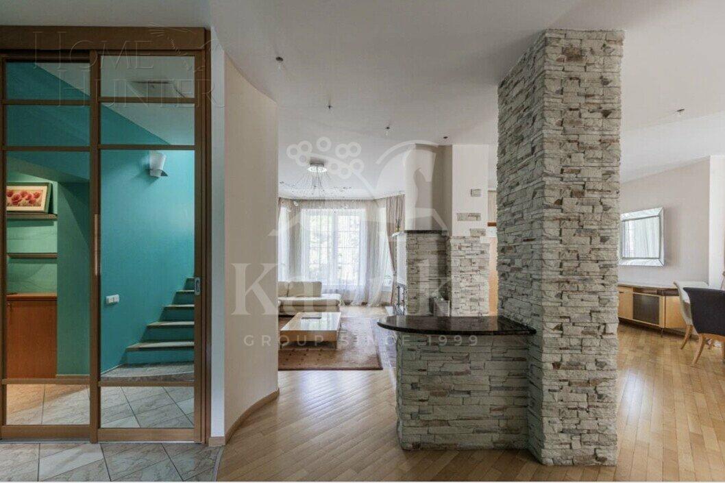 2-этажный коттедж 450 м² с отделкой