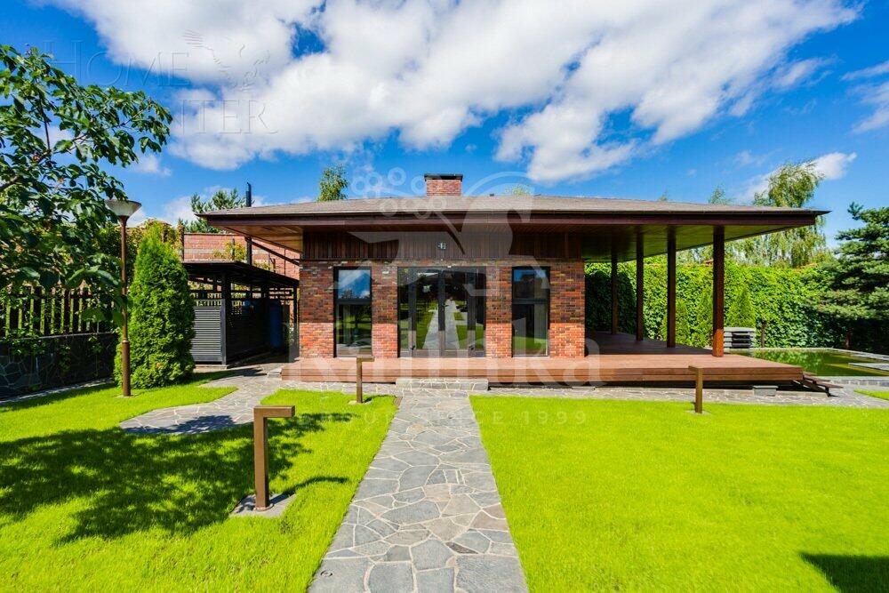 2-этажный коттедж 745 м² с отделкой