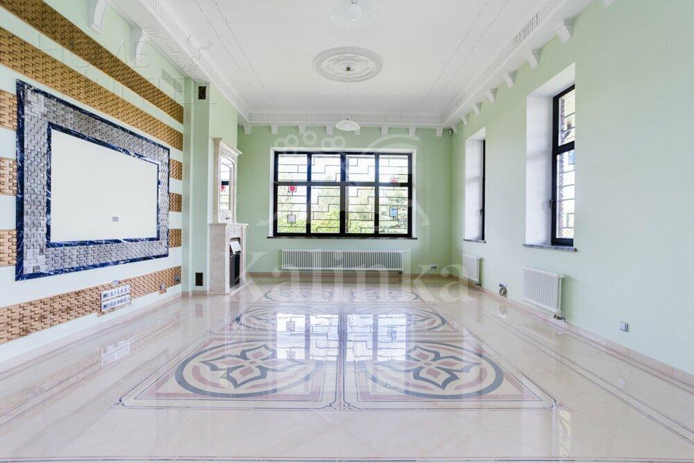 2-этажный коттедж 745 м² с отделкой