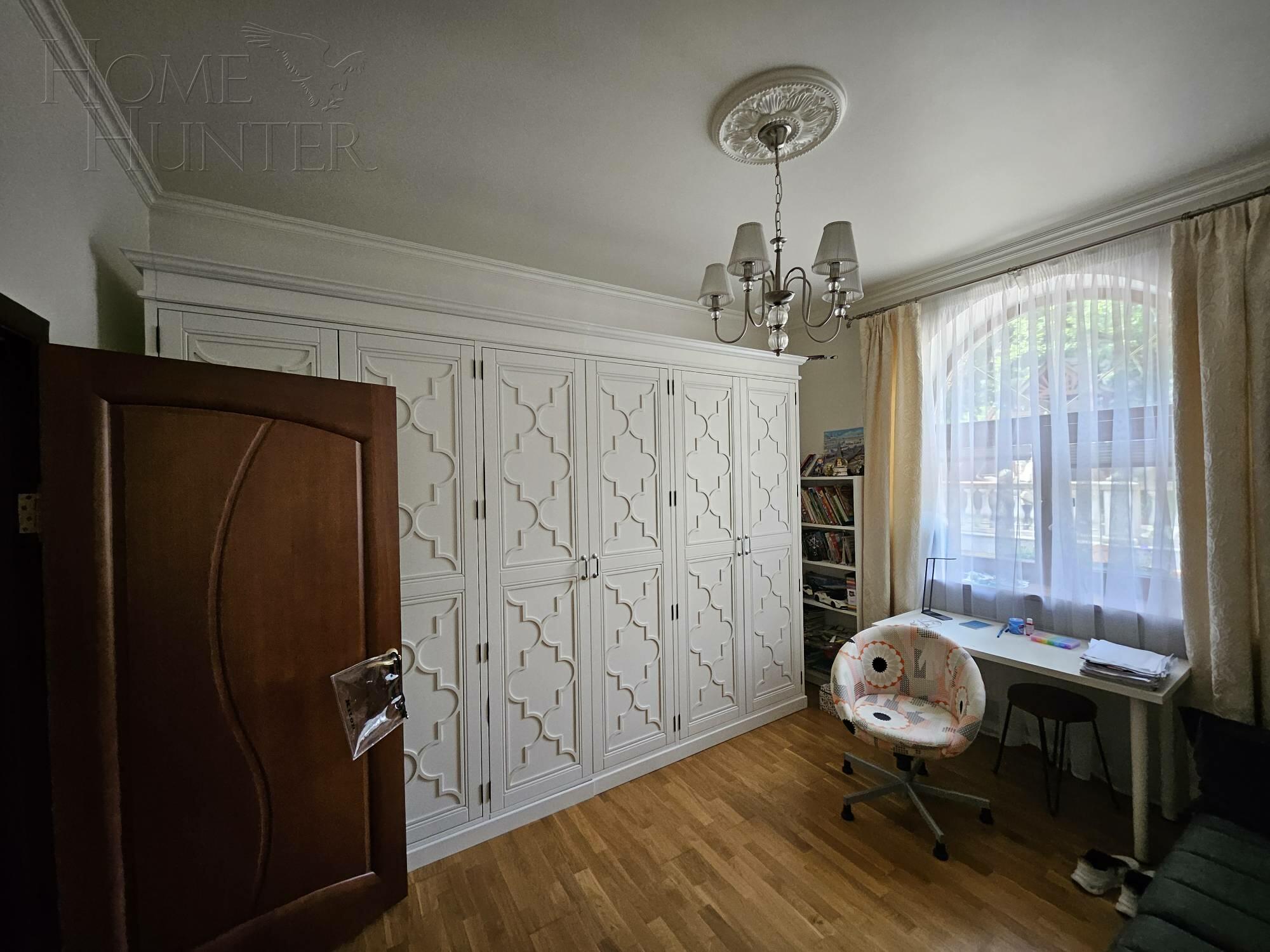 3-этажный коттедж 287 м² с отделкой