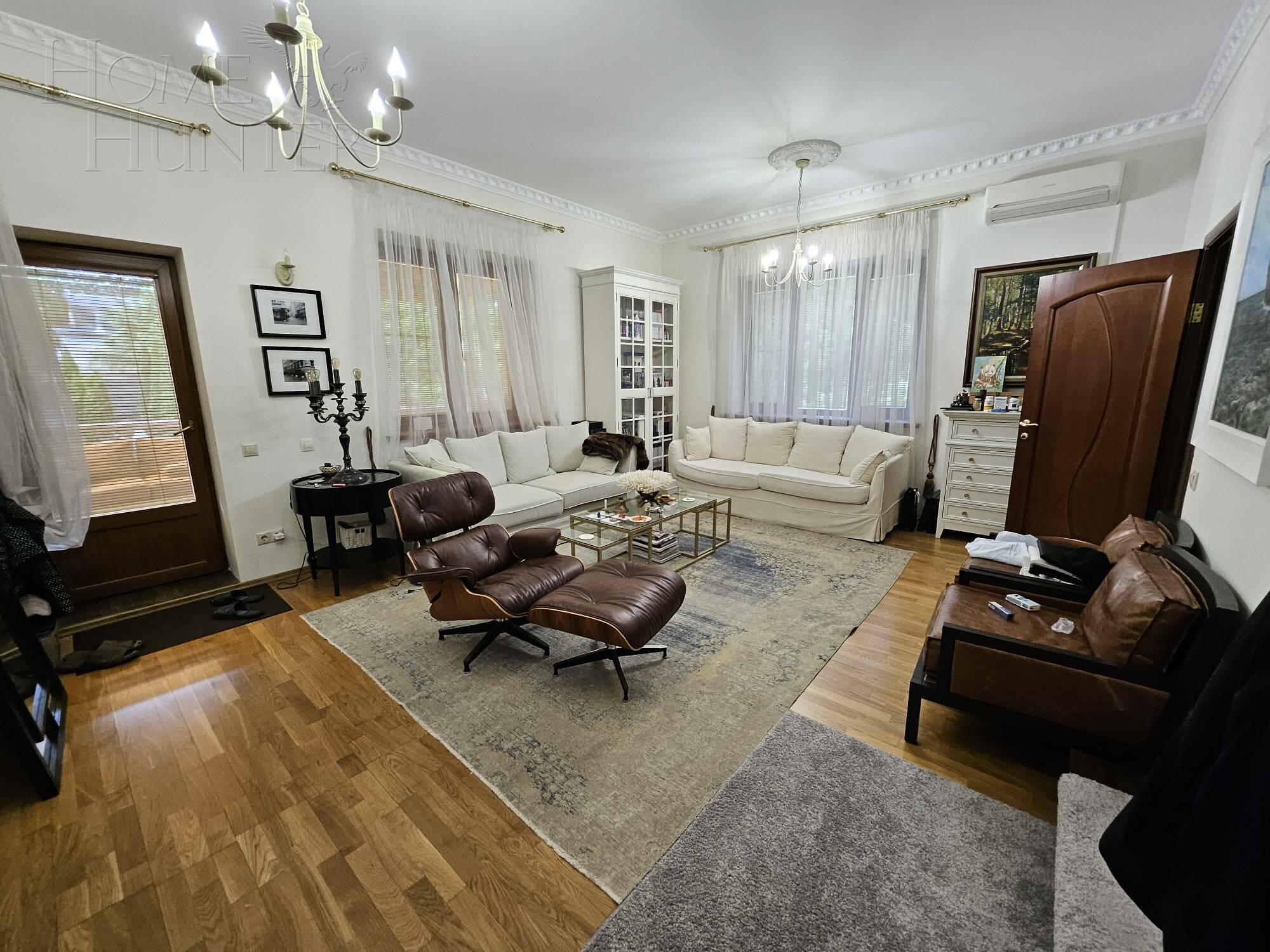 3-этажный коттедж 287 м² с отделкой