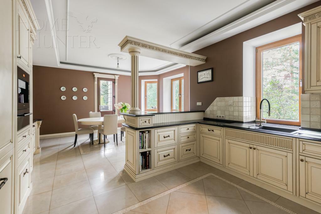 2-этажный коттедж 800 м² с отделкой