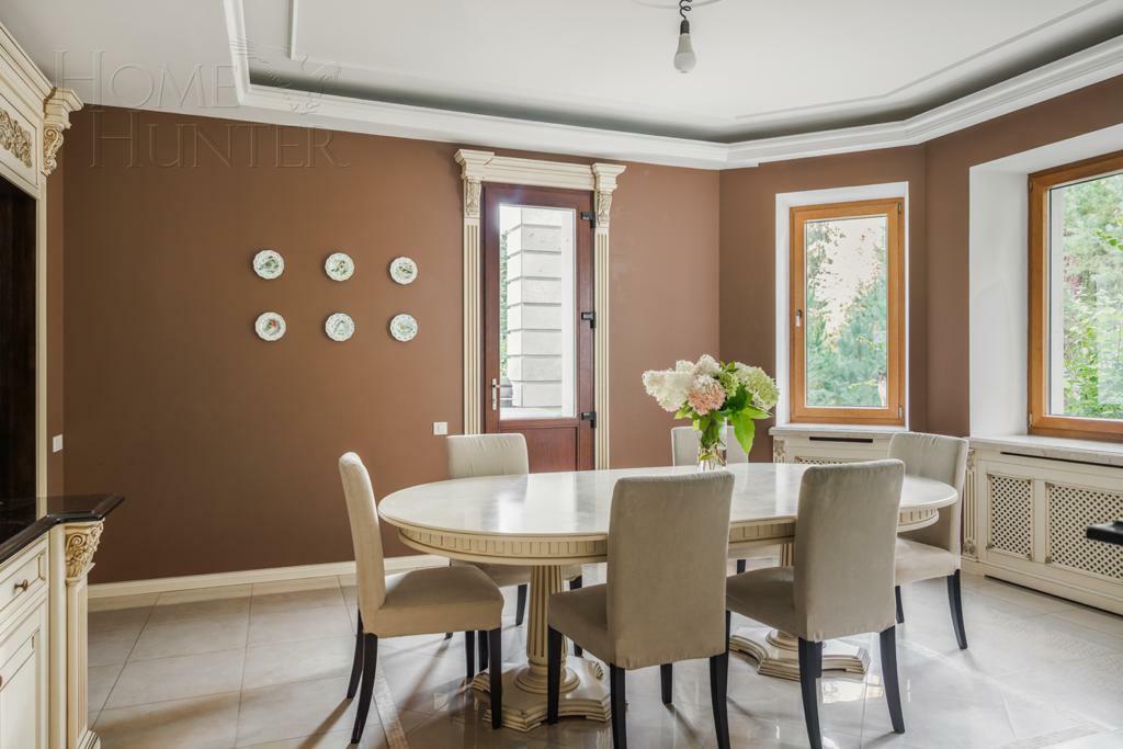 2-этажный коттедж 800 м² с отделкой