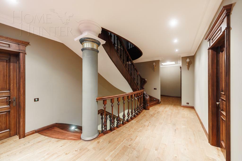 2-этажный коттедж 800 м² с отделкой