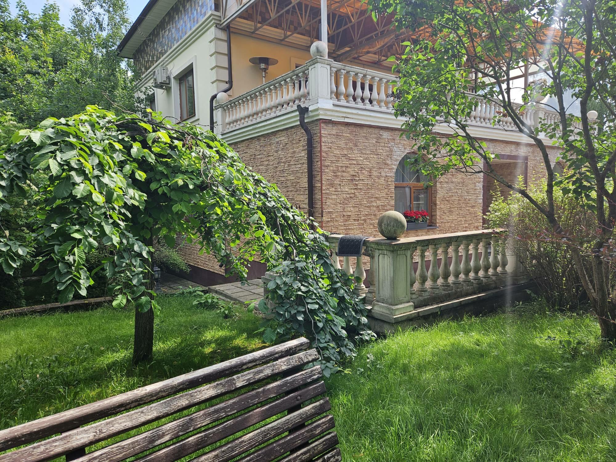 3-этажный коттедж 287 м² с отделкой