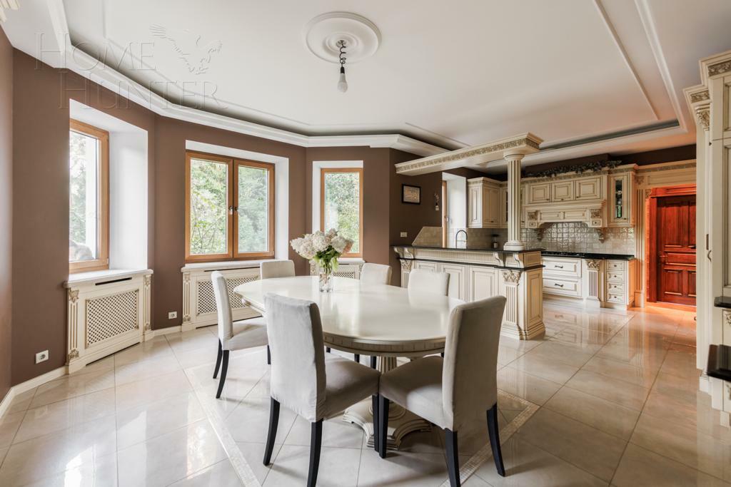 2-этажный коттедж 800 м² с отделкой