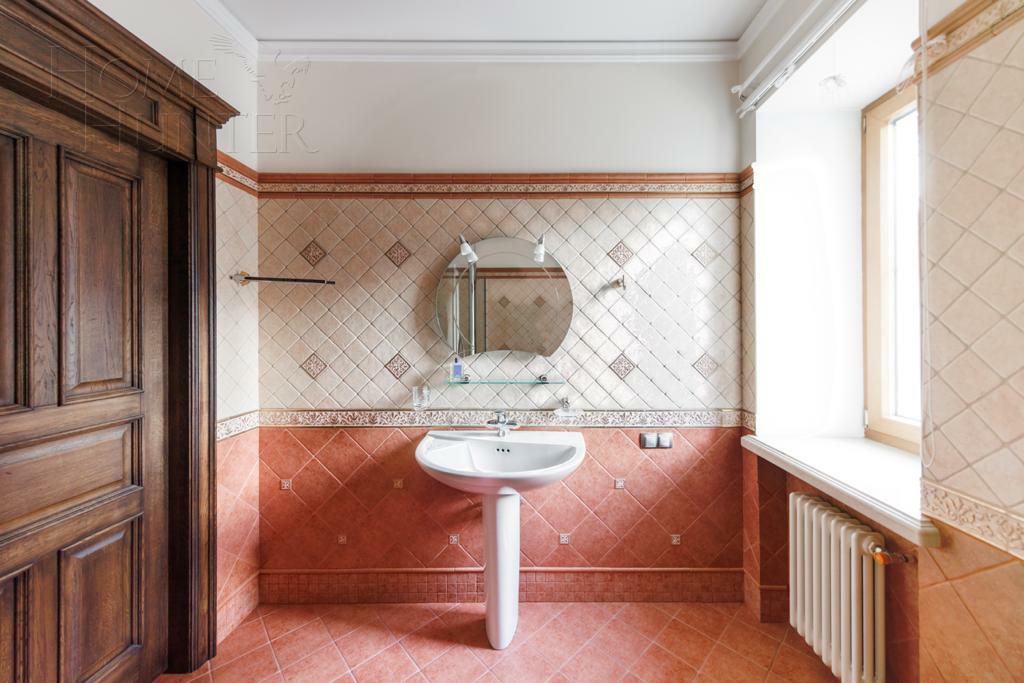 2-этажный коттедж 800 м² с отделкой