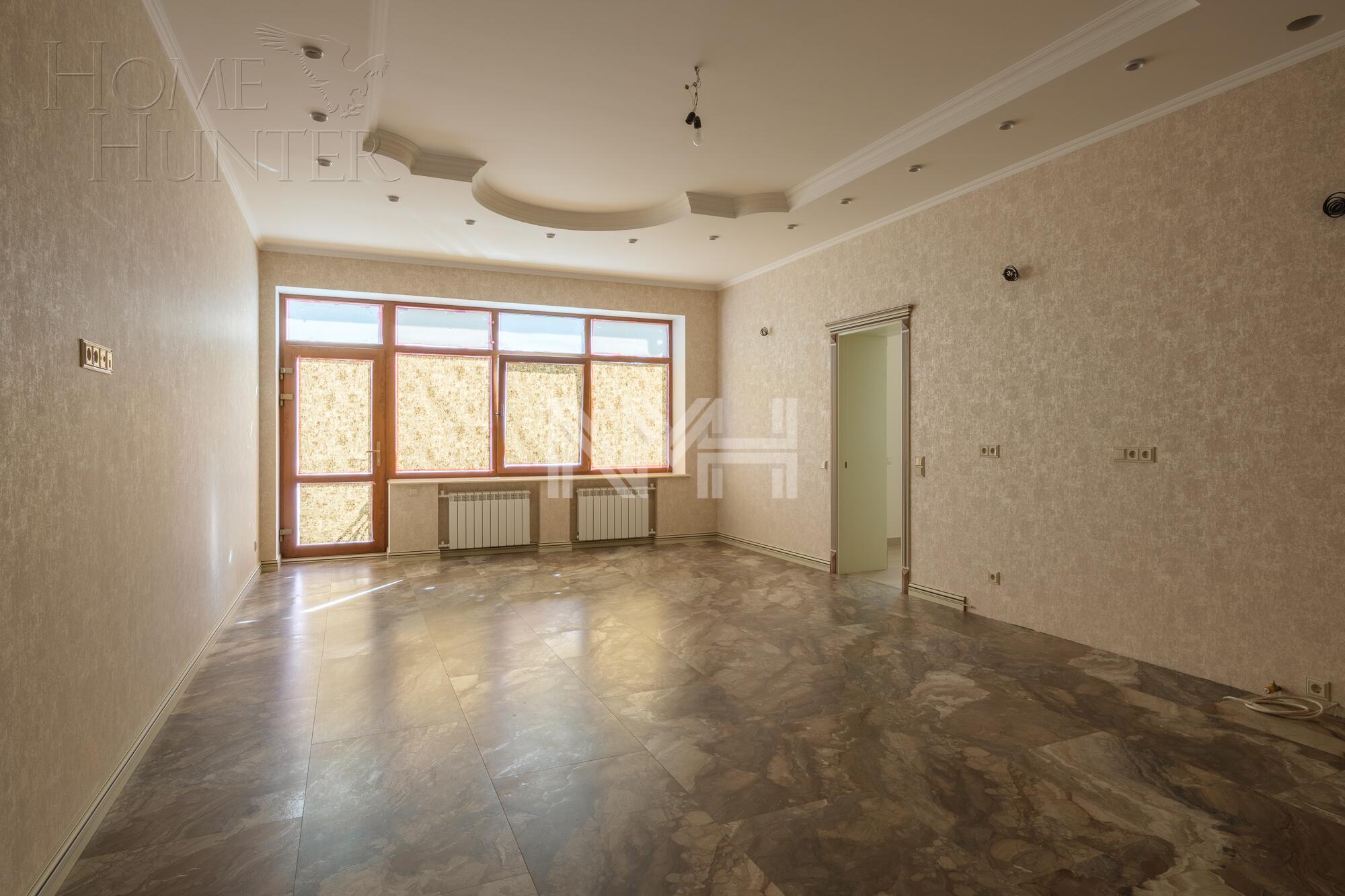2-этажный коттедж 900 м² с отделкой