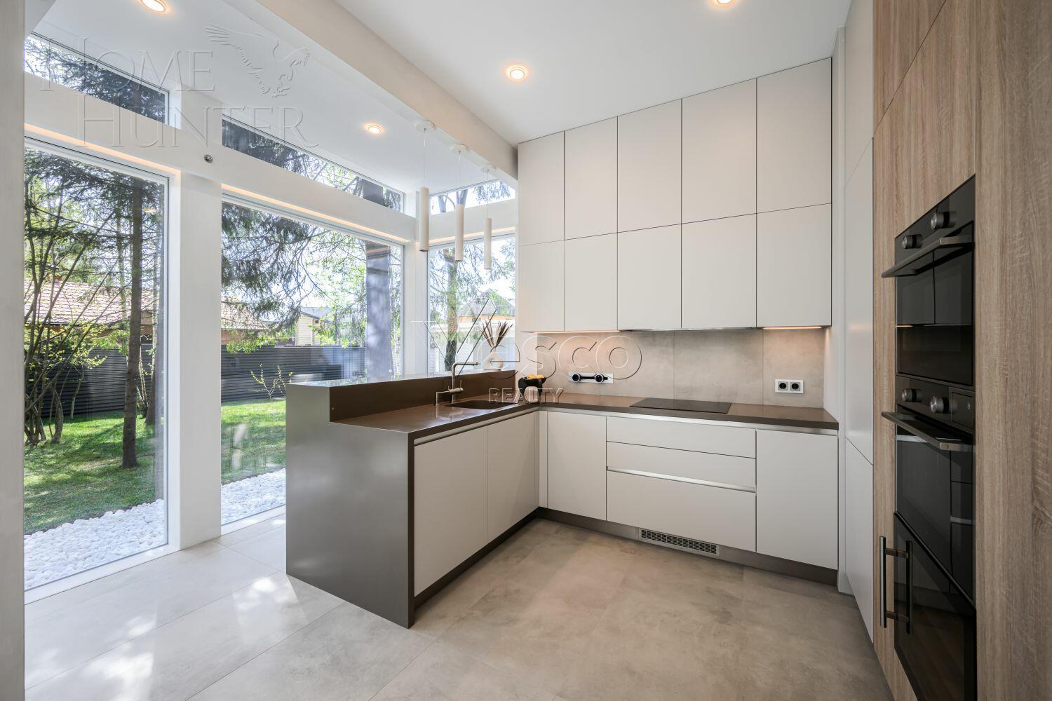 2-этажный коттедж 294 м² с отделкой