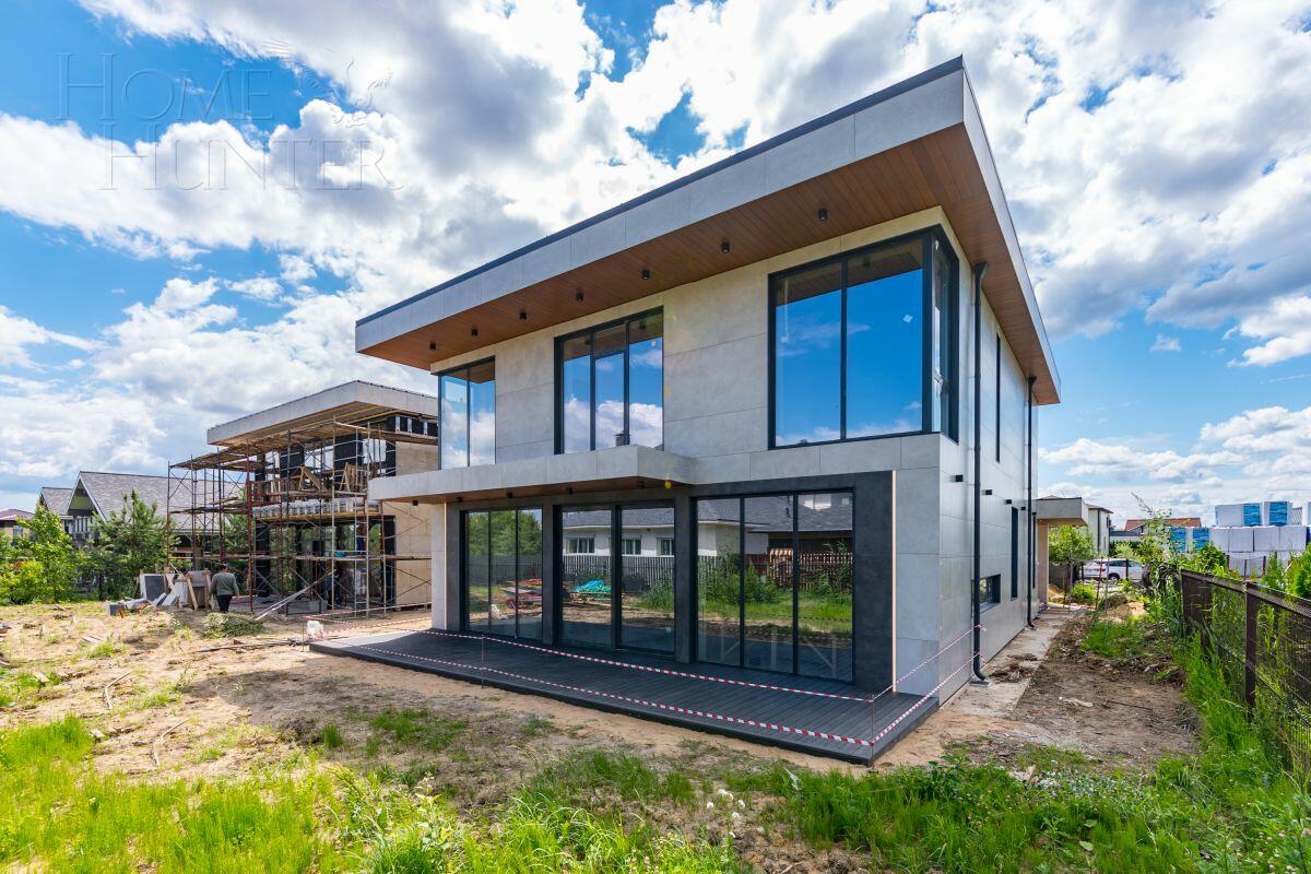 2-этажный коттедж 280 м² с отделкой