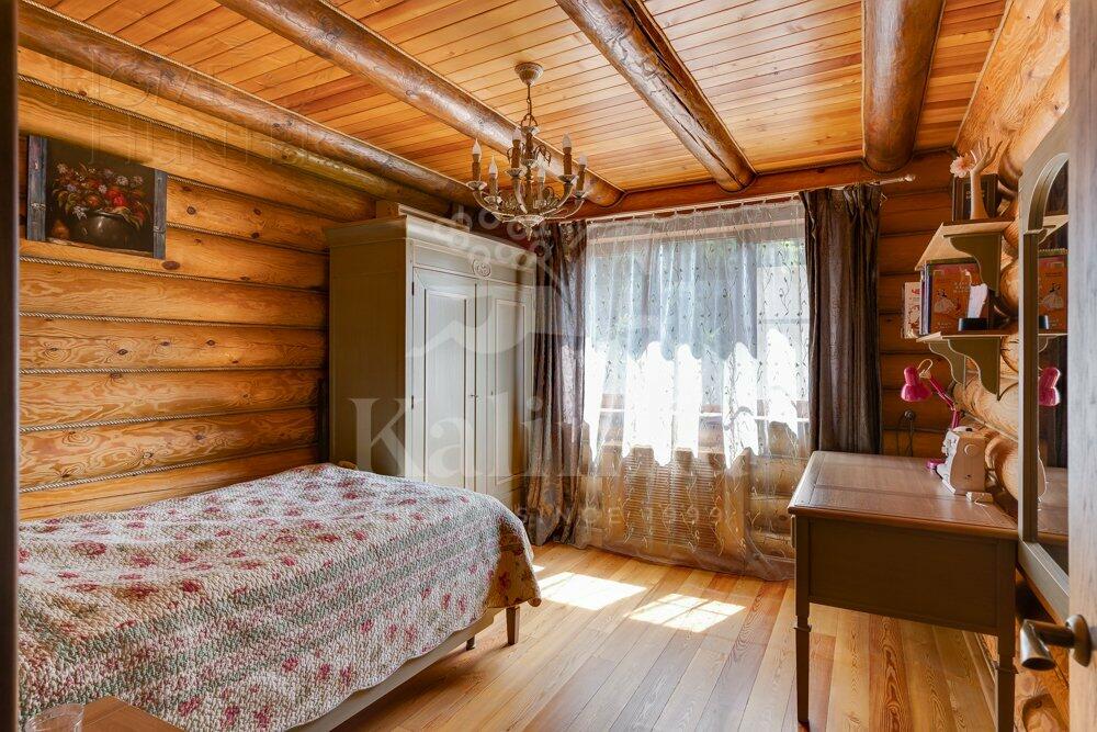 3-этажный коттедж 550 м² с отделкой