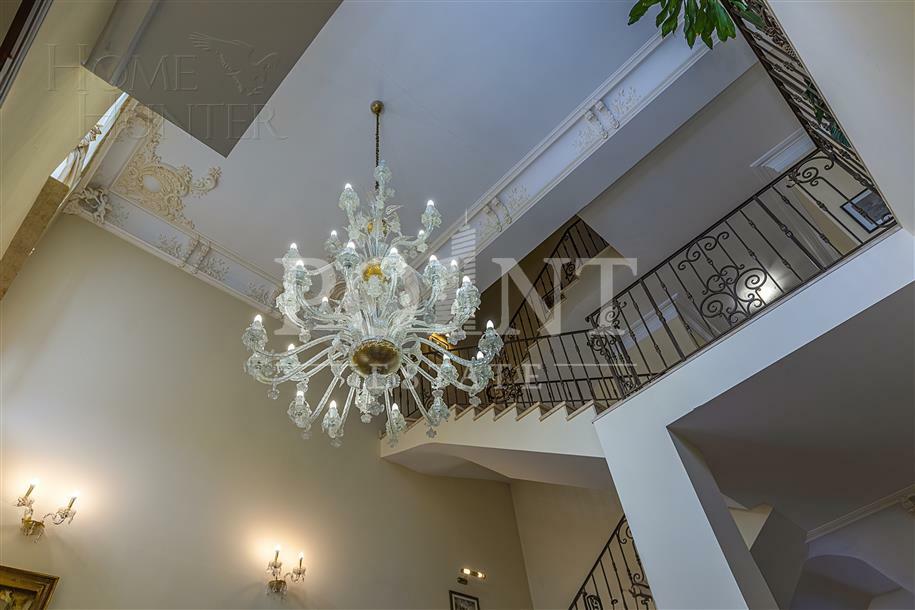 2-этажный коттедж 980 м² с отделкой