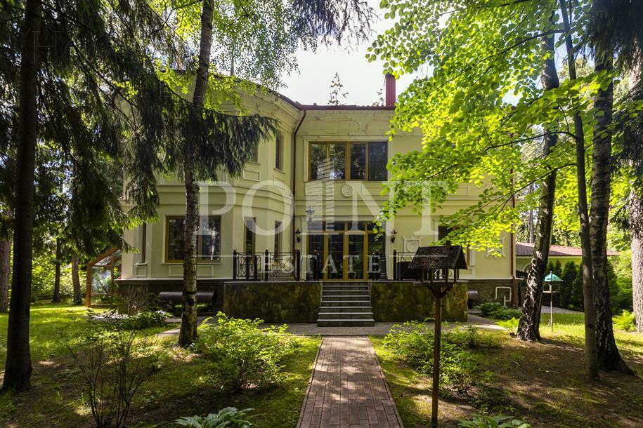 2-этажный коттедж 800 м² с отделкой