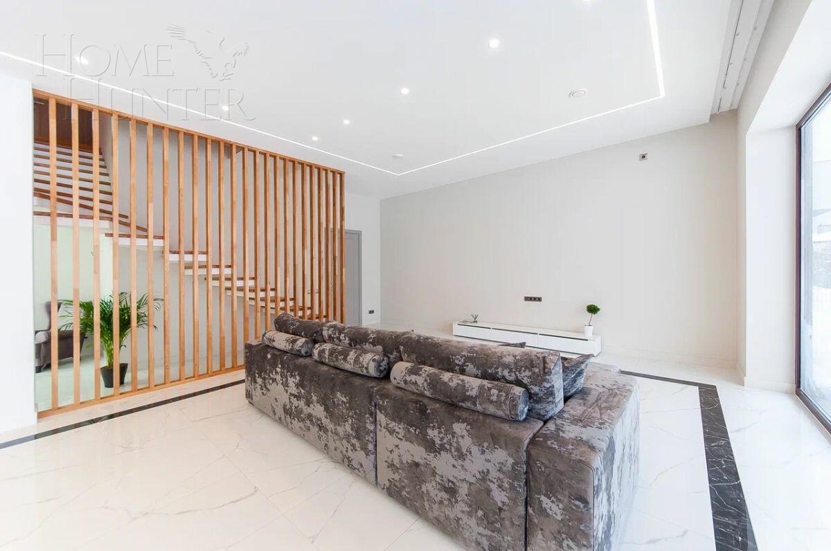 2-этажный коттедж 280 м² с отделкой