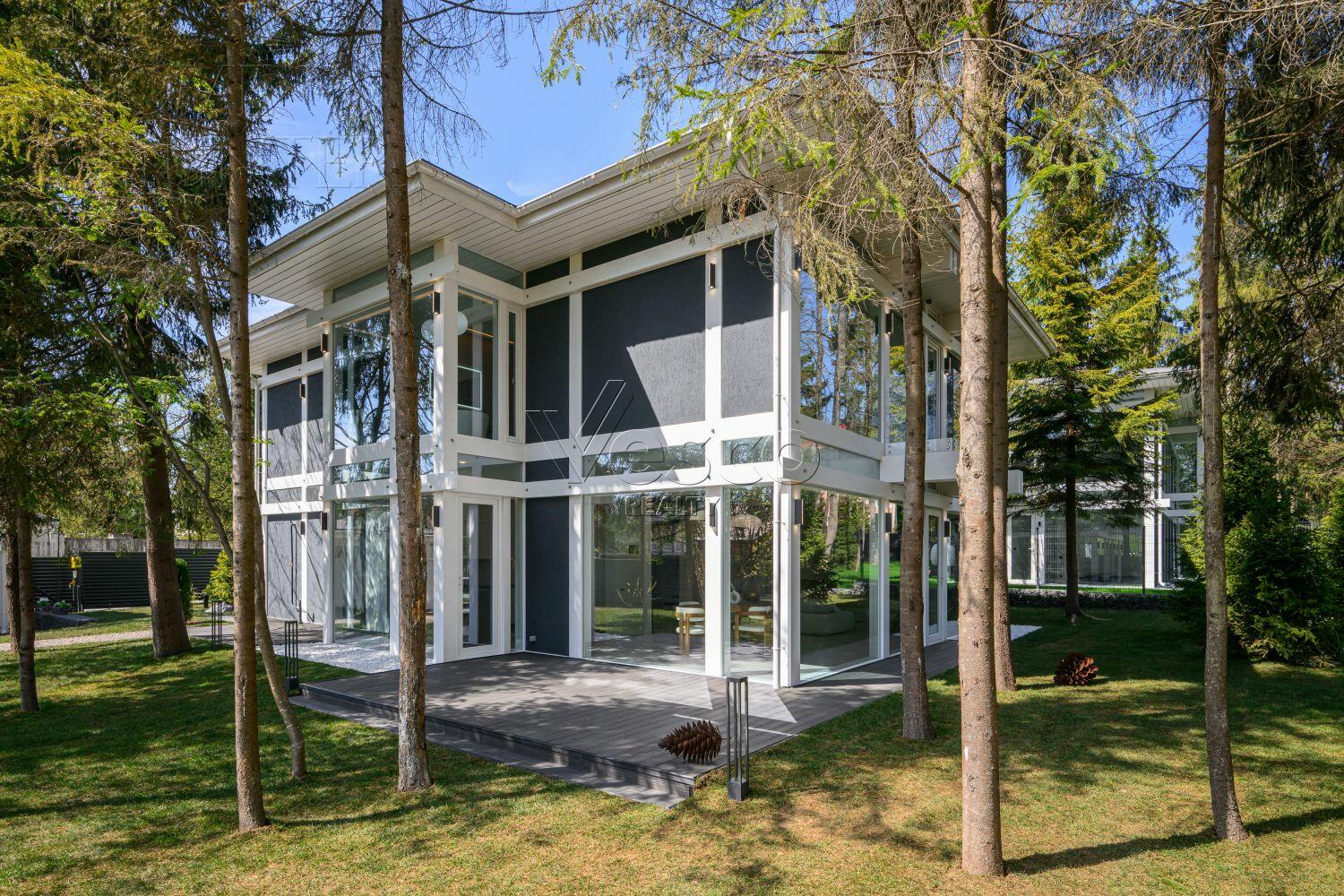 2-этажный коттедж 294 м² с отделкой