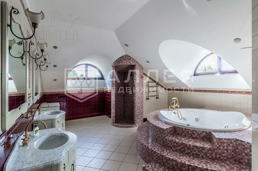 3-этажный коттедж 860 м² с отделкой