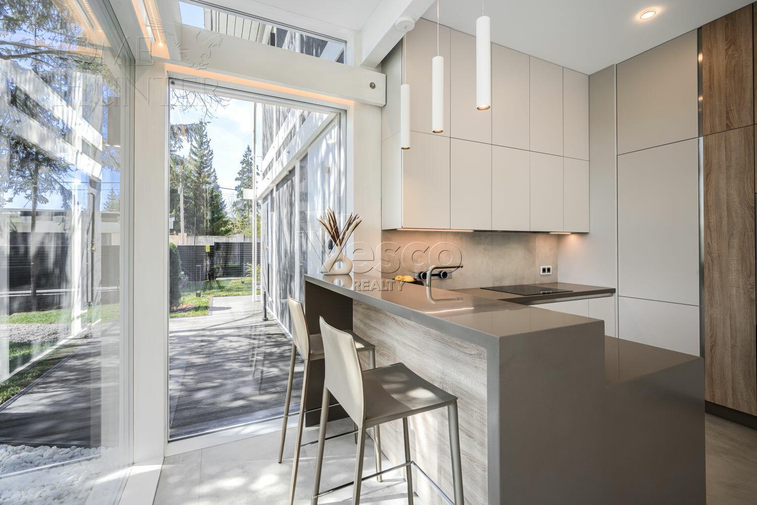 2-этажный коттедж 294 м² с отделкой