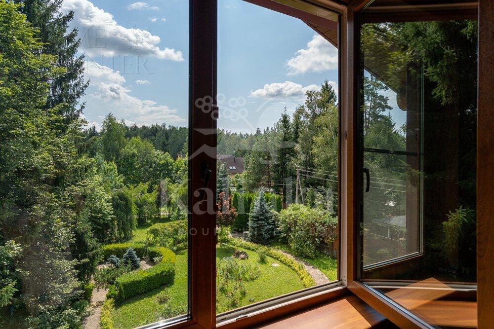 3-этажный коттедж 550 м² с отделкой