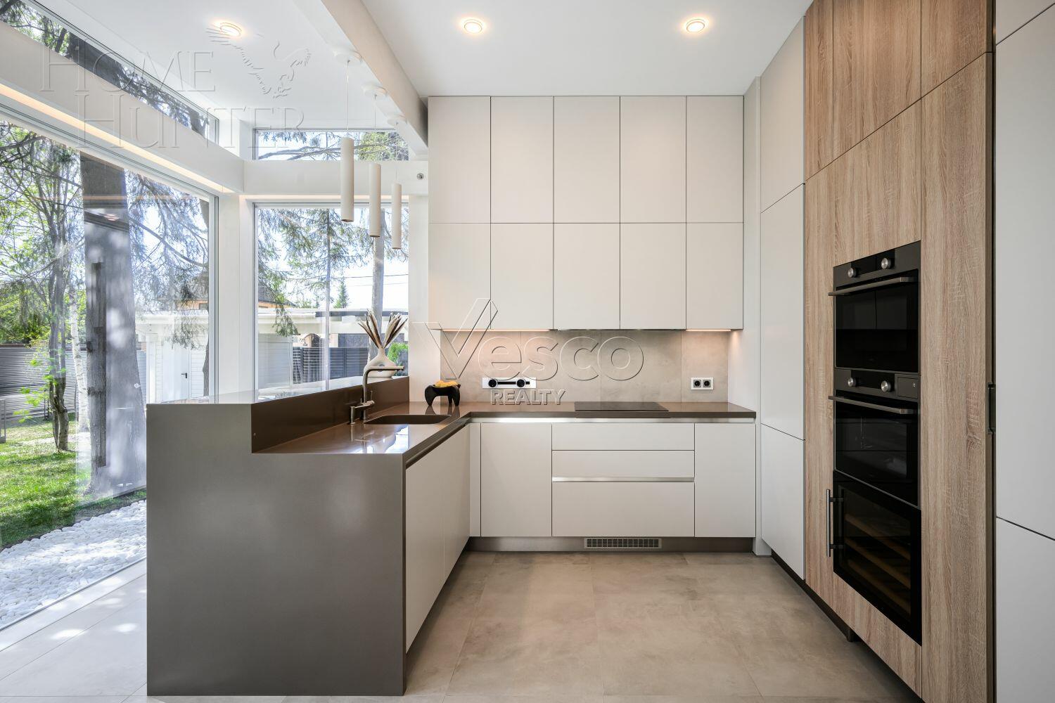 2-этажный коттедж 294 м² с отделкой