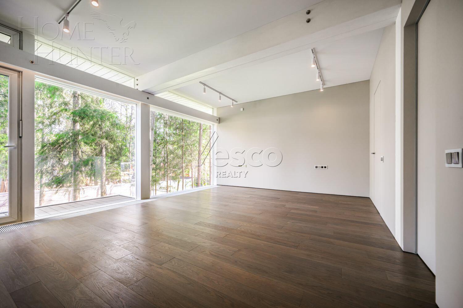 2-этажный коттедж 294 м² с отделкой