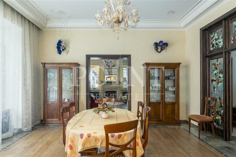 2-этажный коттедж 800 м² с отделкой