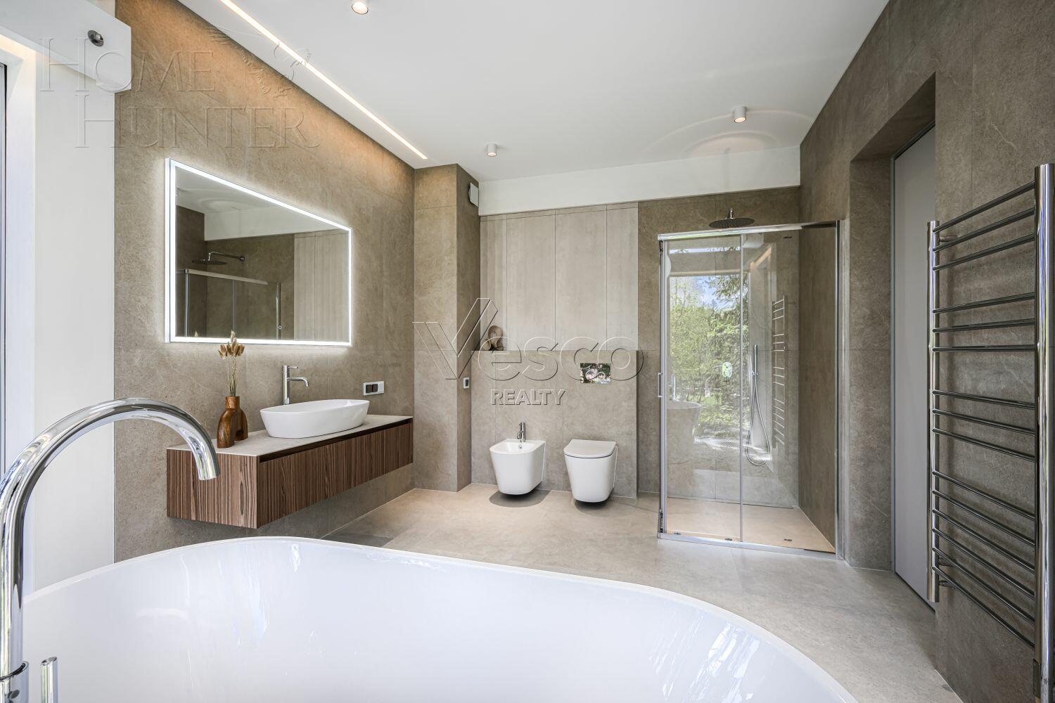 2-этажный коттедж 294 м² с отделкой