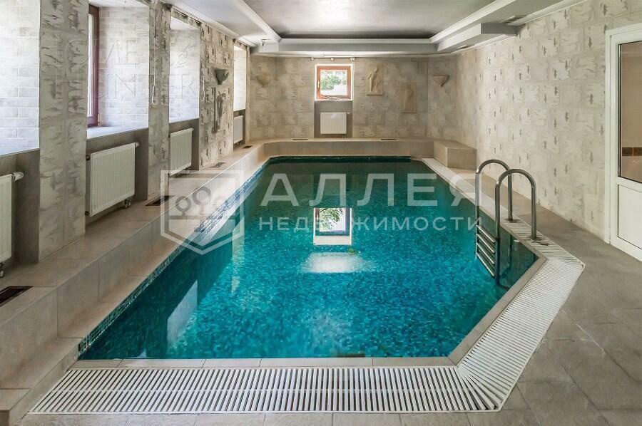 3-этажный коттедж 860 м² с отделкой