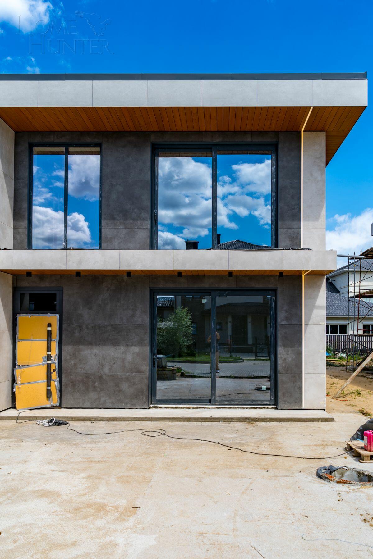 2-этажный коттедж 280 м² с отделкой