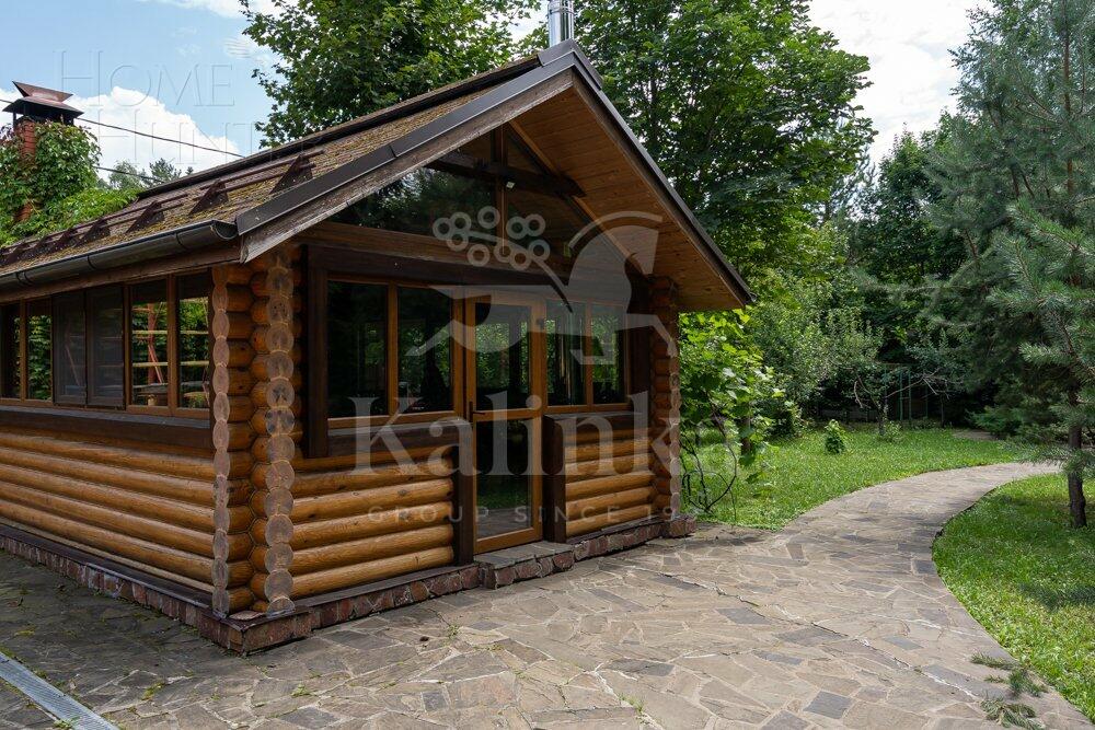 3-этажный коттедж 550 м² с отделкой