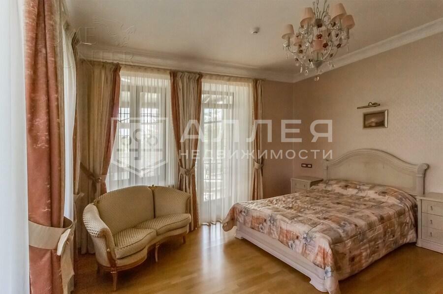 3-этажный коттедж 860 м² с отделкой