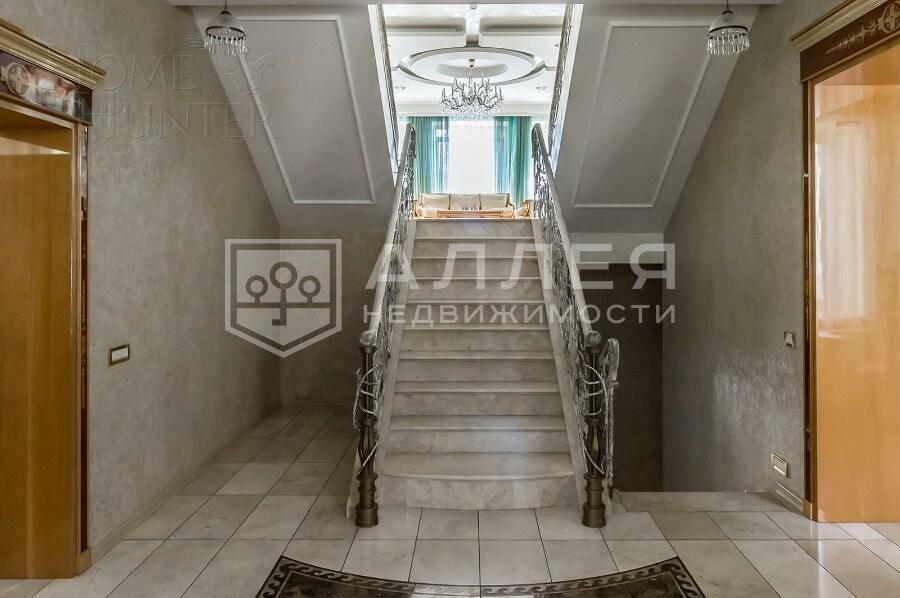 3-этажный коттедж 860 м² с отделкой