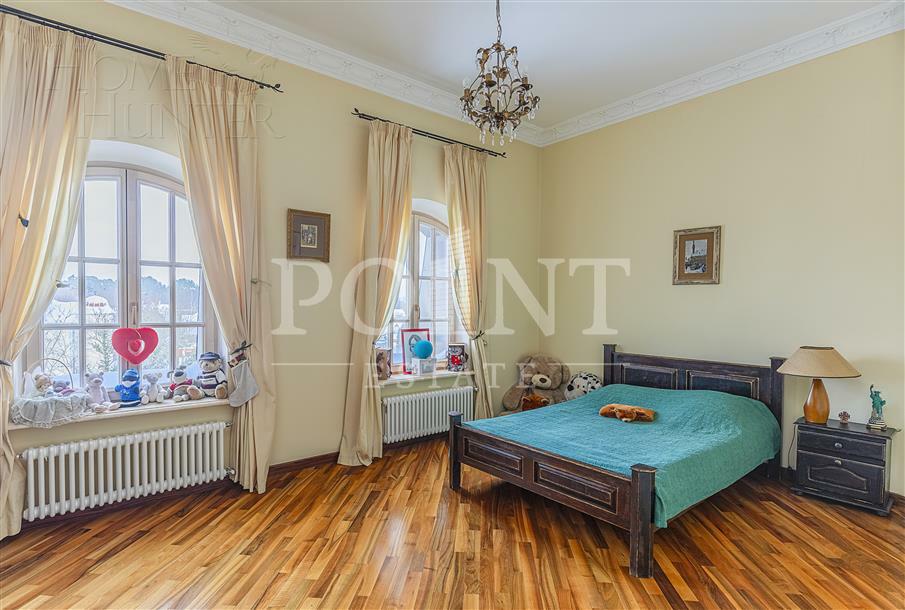 2-этажный коттедж 980 м² с отделкой