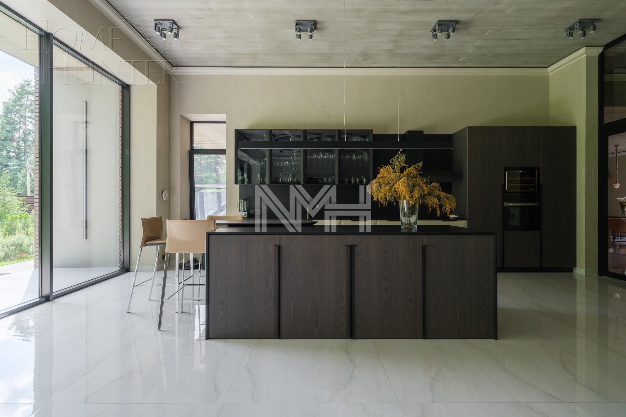 1-этажный коттедж 492 м² с отделкой