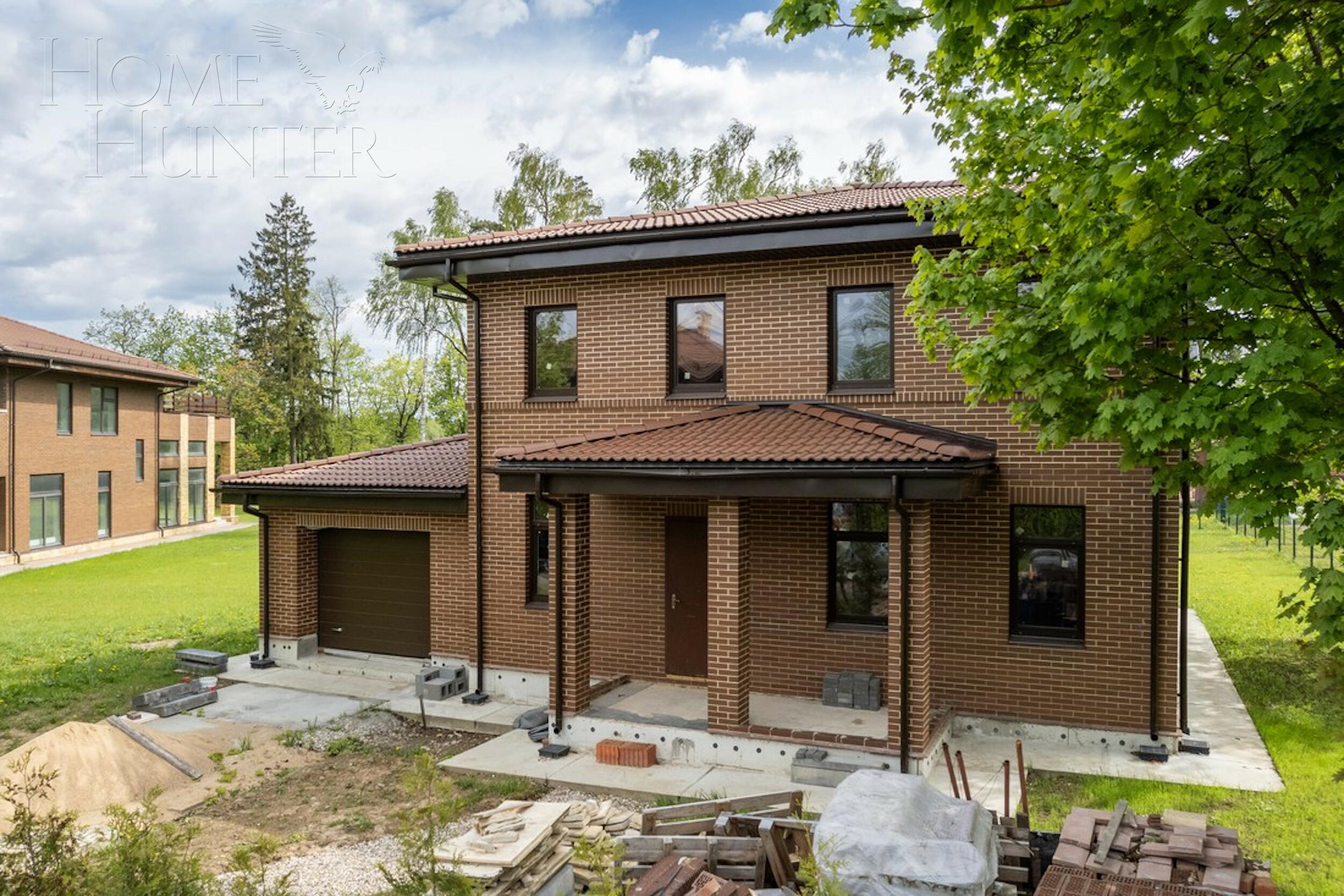 2-этажный коттедж 285 м² без отделки