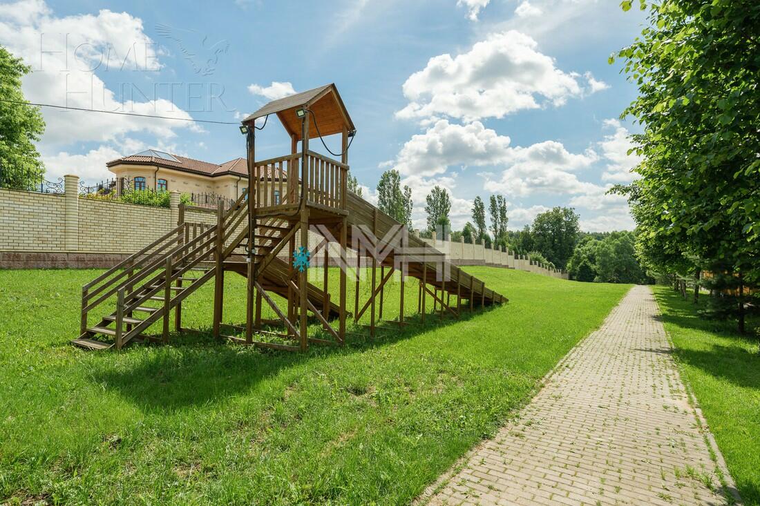 2-этажный коттедж 900 м² с отделкой